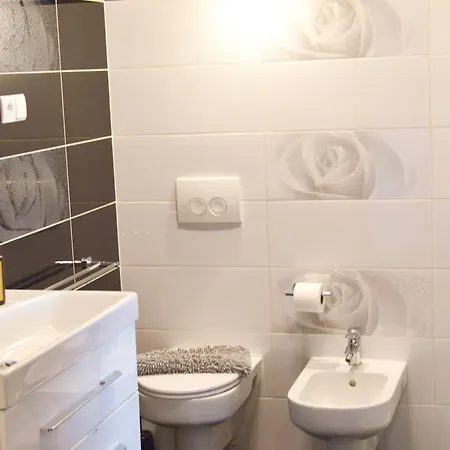 Neapol Parking Gratis Moxy Te&am Cracow * Kraków