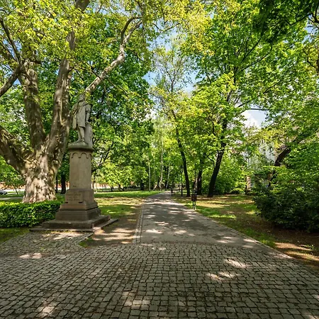 Neapol Parking Gratis Moxy Te&am Cracow